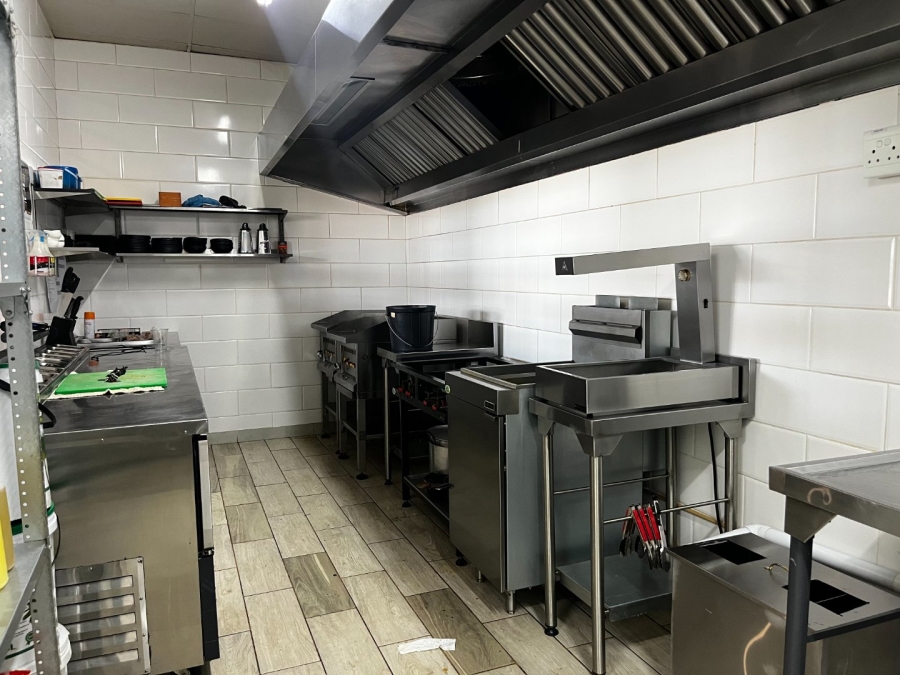 To Let commercial Property for Rent in Melodie North West